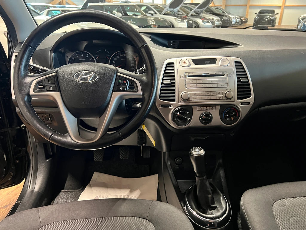 HYUNDAI i20 1.4 Estilo