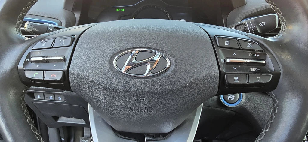 HYUNDAI Ioniq 1.6 GDi Plug in Híbrido Vertex DCT Navi / Leder / cuir
