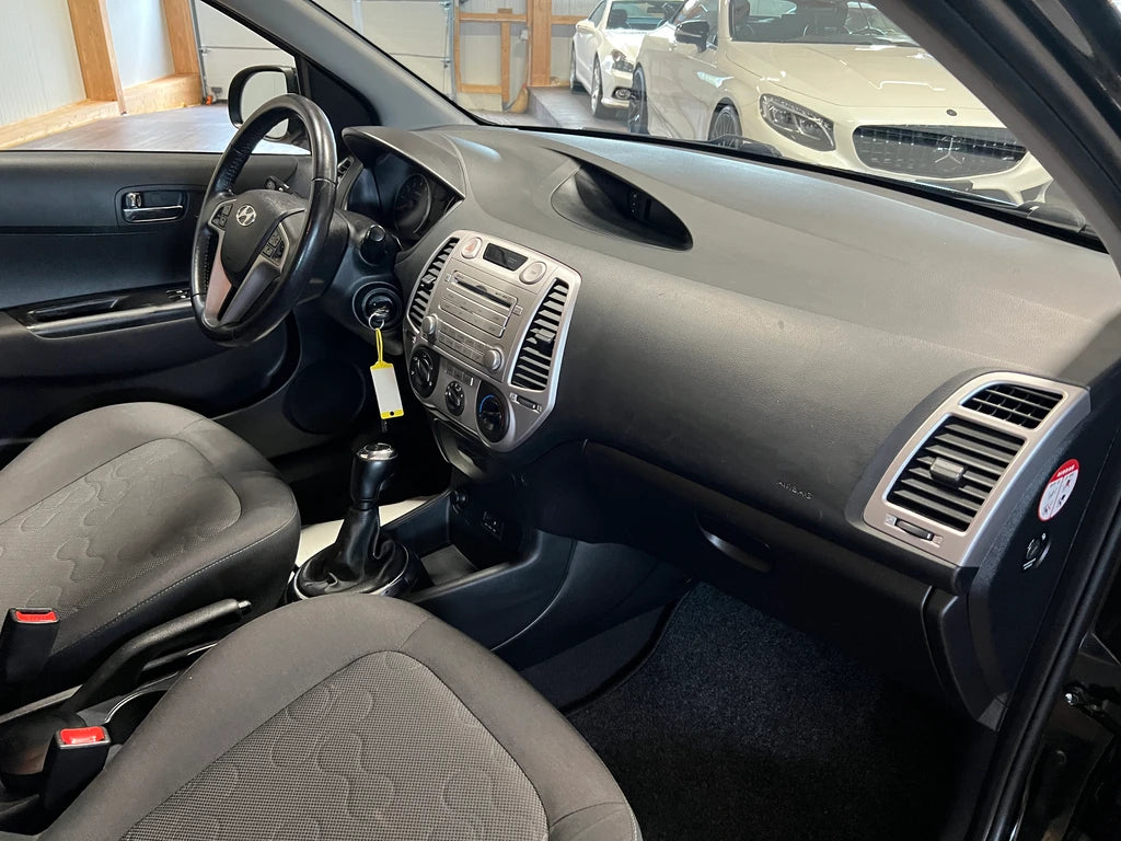 HYUNDAI i20 1.4 Estilo