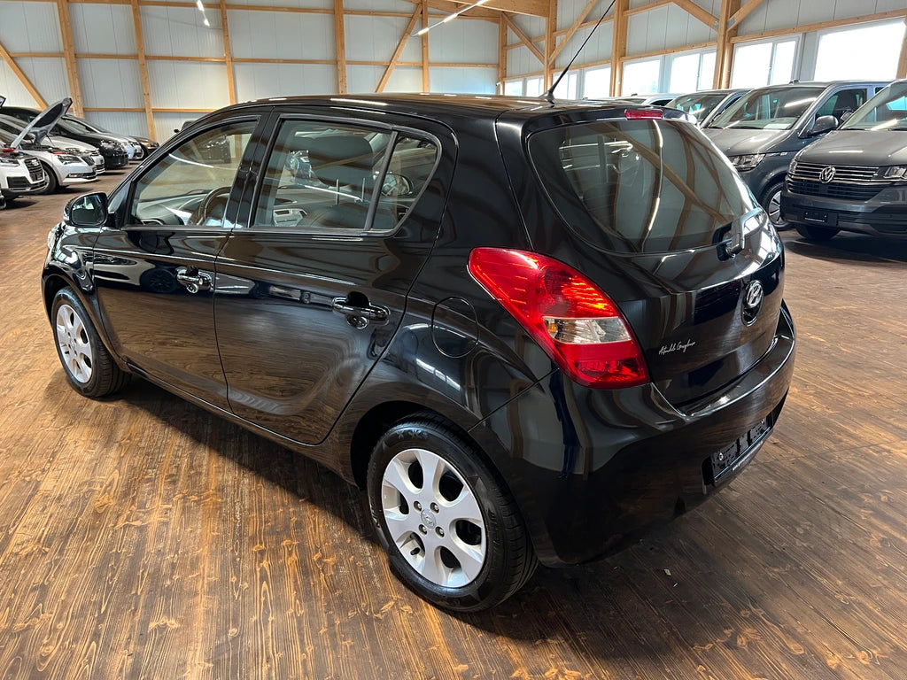 HYUNDAI i20 1.4 Estilo