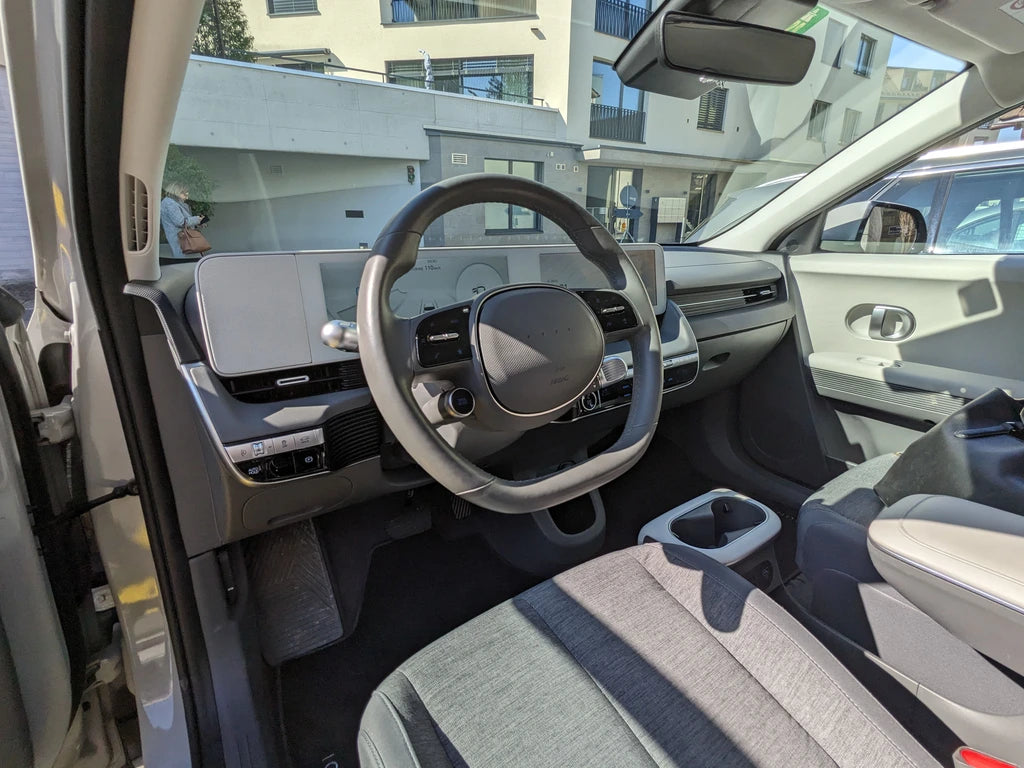 Hyundai elegante K conseguiu Arej Oud