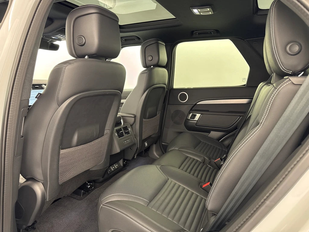 LAND ROVER Disco 3.0 D I6 300 R-D SE