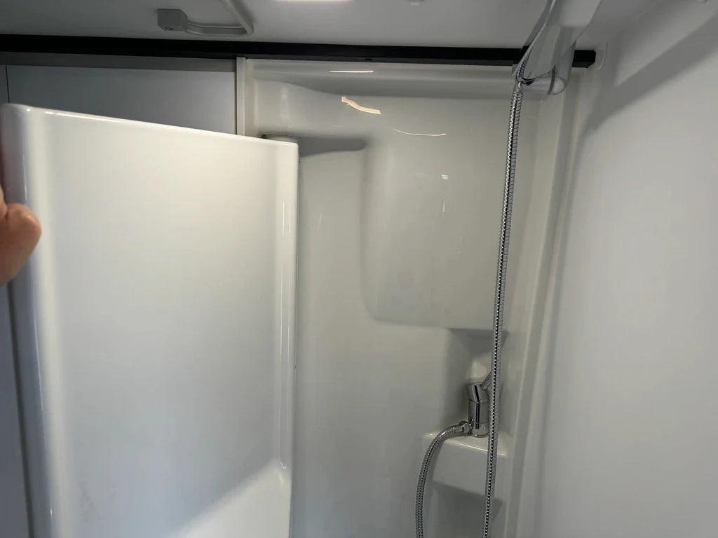ADRIA 180PS Fiat Ducato 9 com ACC Abstandstempomat TopAusstattung 640 SGX