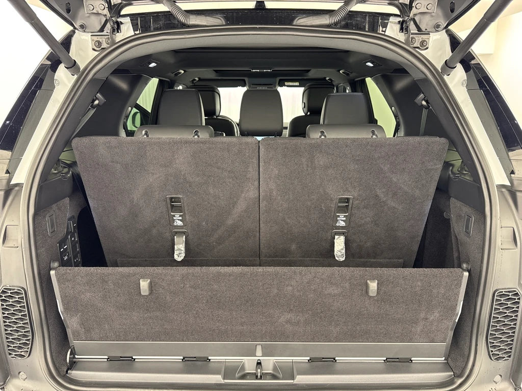 LAND ROVER Disco 3.0 D I6 300 R-D SE