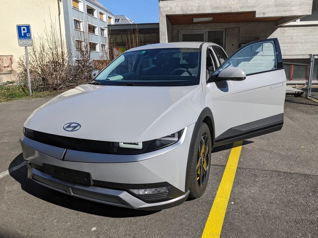 Hyundai elegante K conseguiu Arej Oud