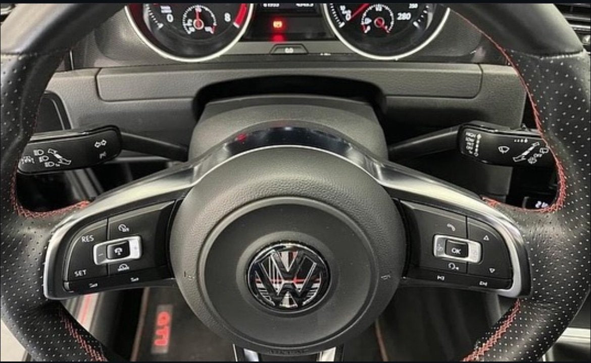 VOLKSWAGEN GOLF 2.0