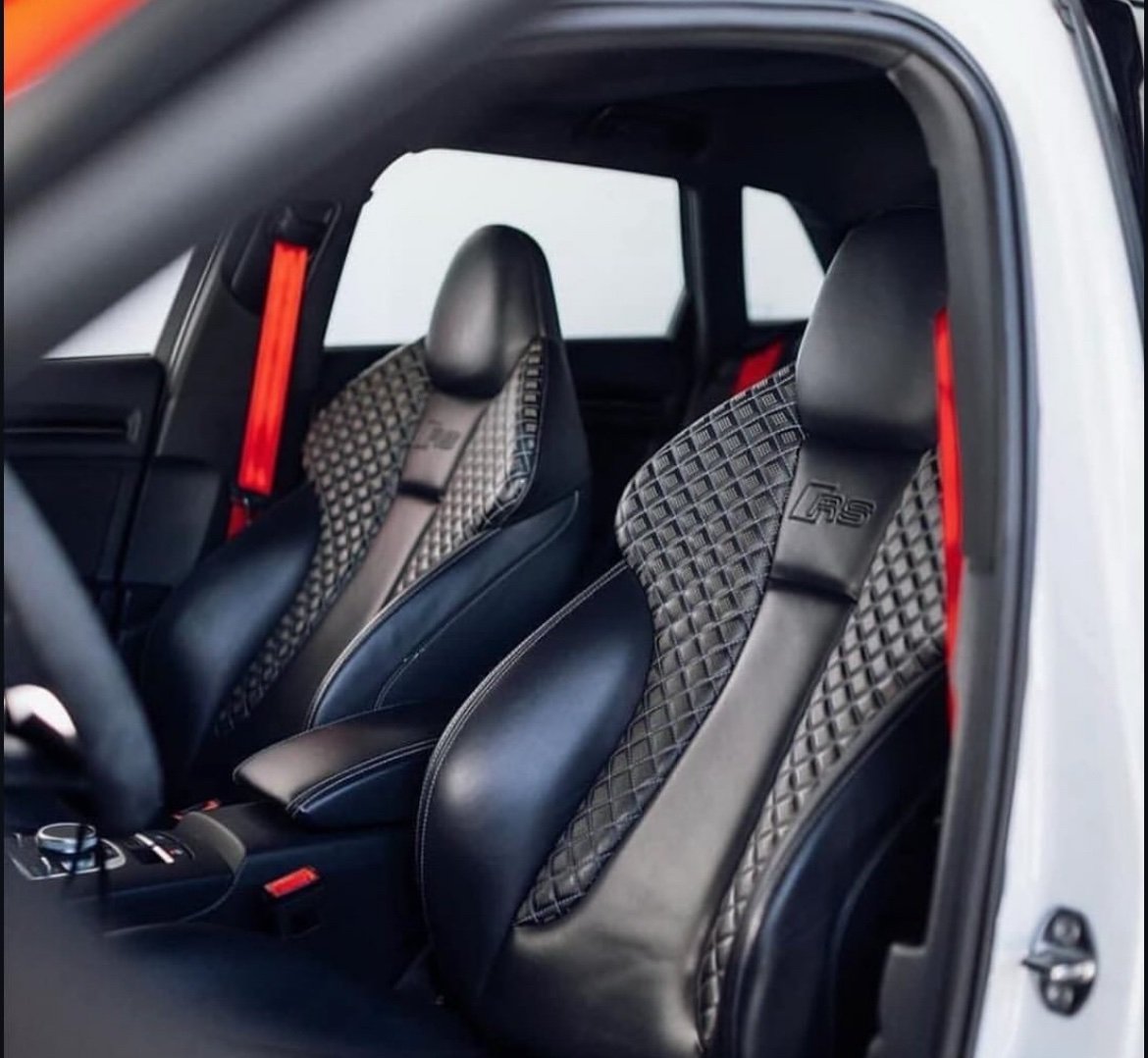 AUDI - RS3 2.5 TFSI 5cil Sportback Quattro