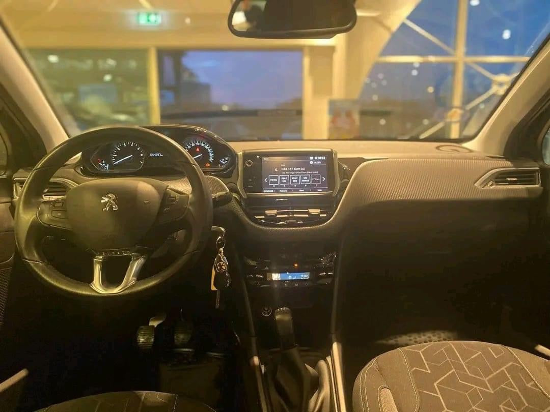 Peugeot 2008 1.2 / PureTech